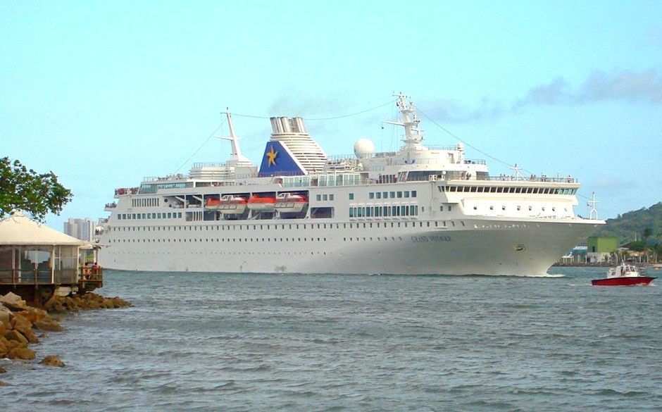 Grand Voyager partindo de Santos (05 nov 2006)
