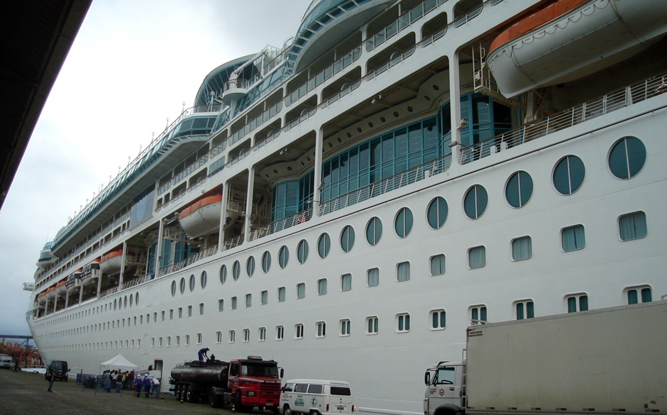 Vision of the Seas em Santos (26 mar 2010)